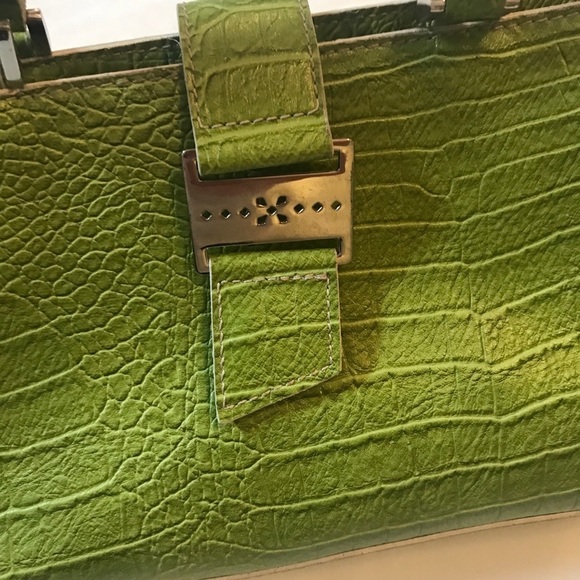 Emilie M Lime Green Alligator Skin Print Hand Bag - Picture 4 of 9